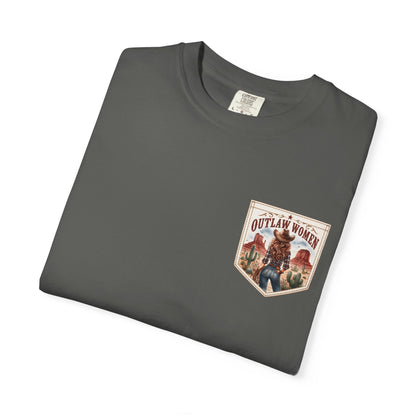 Outlaw Women graphic T-shirt | Western cowgirl desert design