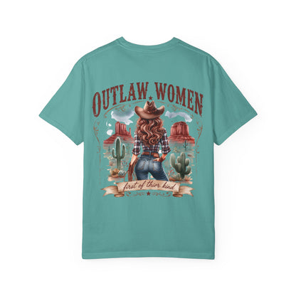 Outlaw Women graphic T-shirt | Western cowgirl desert design