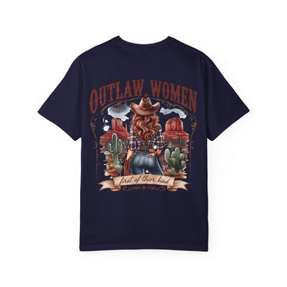 Outlaw Women graphic T-shirt | Western cowgirl desert design