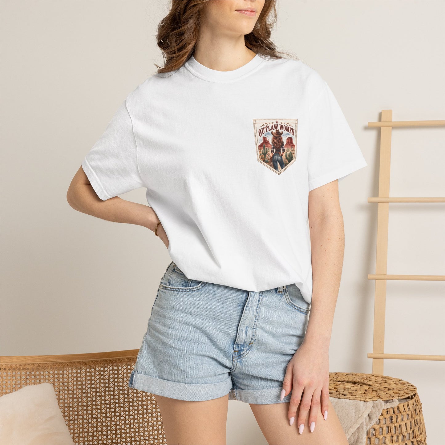 Outlaw Women graphic T-shirt | Western cowgirl desert design